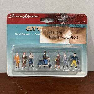 Scene Master HO Scale #433-1589 City People Set Walther Motor Scooter Miniature